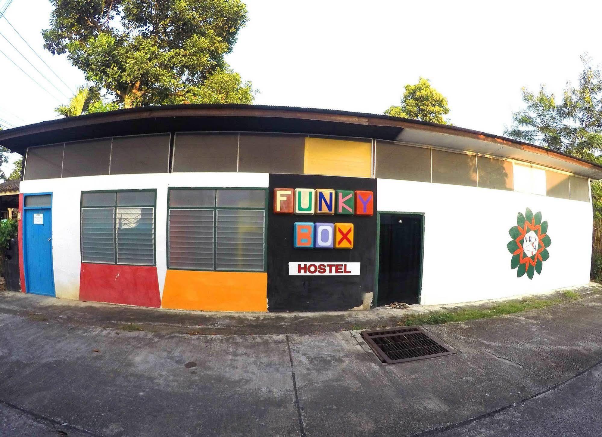 Funky Box Hostel Chiang Khong Zewnętrze zdjęcie